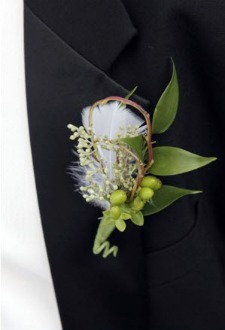 feather buttonhole_picnik feather buttonhole