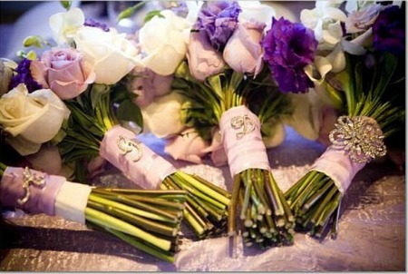 lilac flowers via Project Wedding lilac flower bouquets