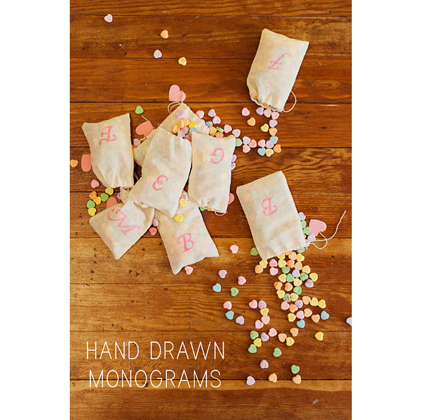 DIY Wedding Favor: Hand Drawn Monogram Bags