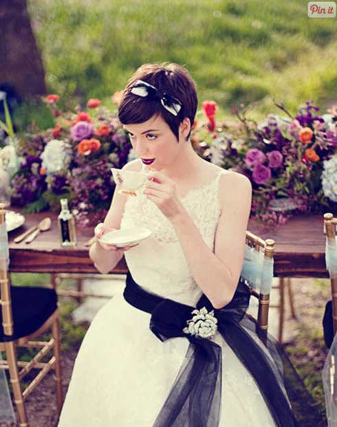 short wedding hair for bride