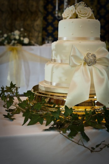 vintage style wedding cake