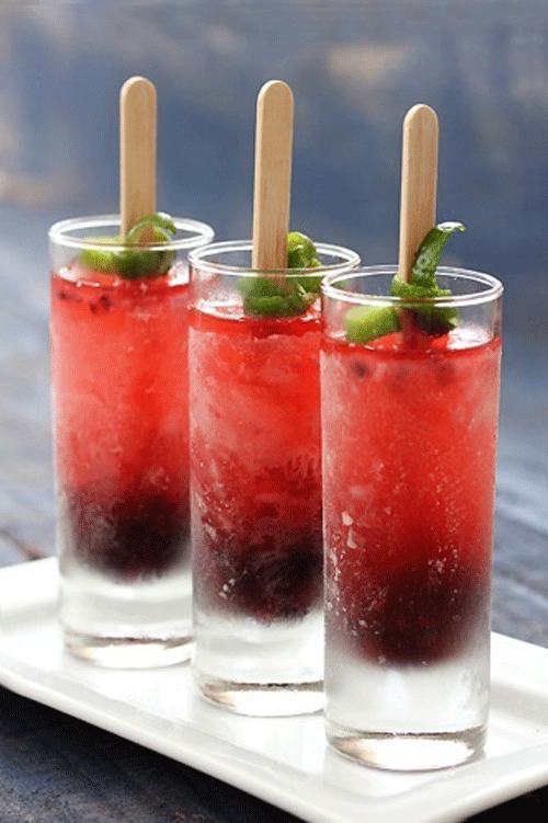 Blackberry Prosecco Pop Cicoles