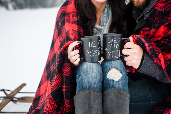 6-warm-and-cozy-snowfall-engagement-portraits-imago-dei-photography