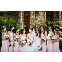 How to Choose Bridesmaid Dresses That Complement the Bride